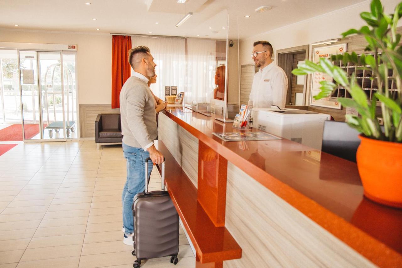 Paprika M1 Hotel هيجيشالوم المظهر الخارجي الصورة