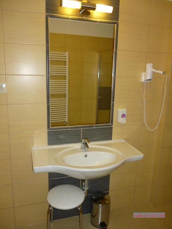Paprika M1 Hotel هيجيشالوم الغرفة الصورة